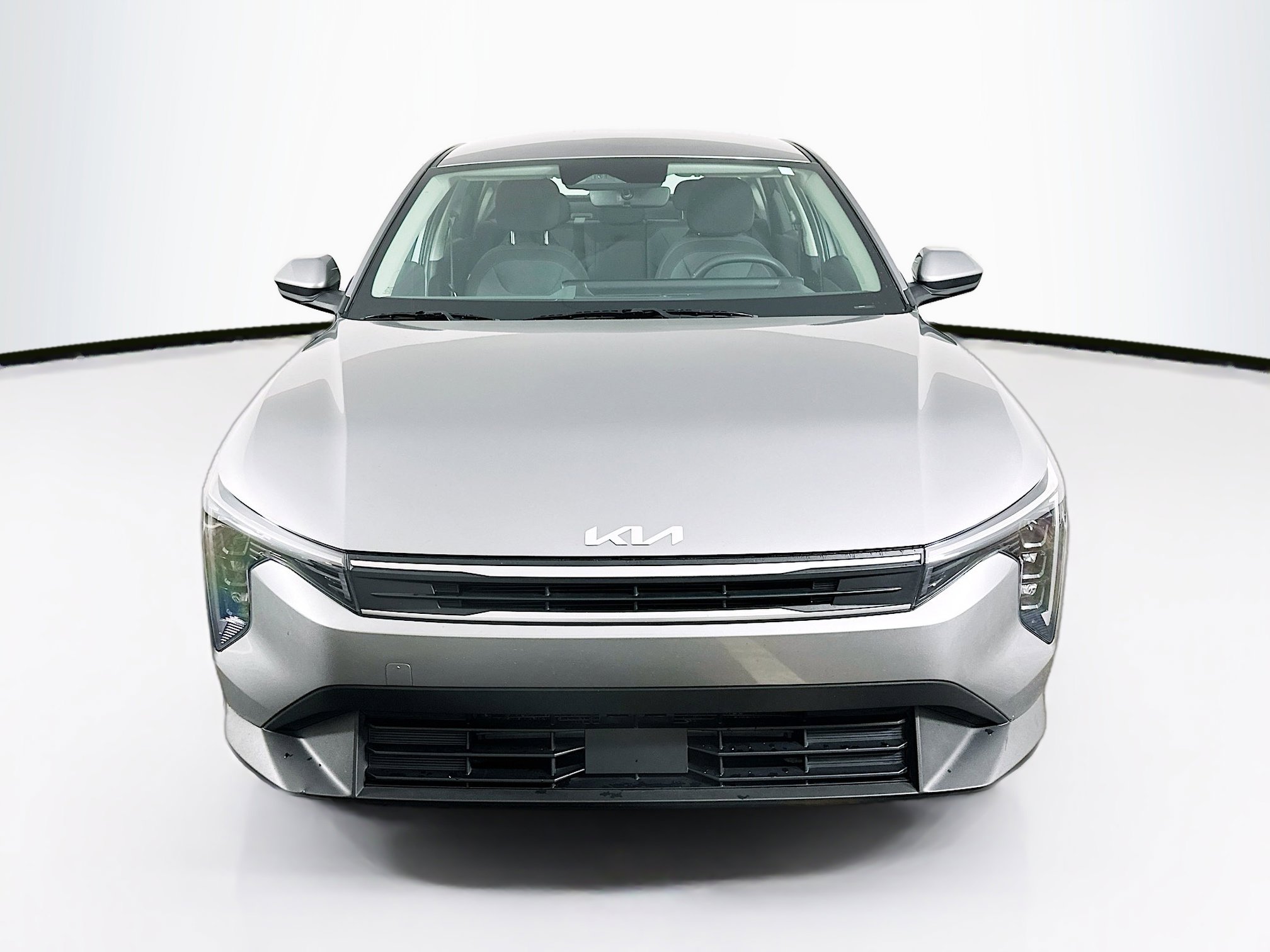 Used 2025 Kia K4 LXS image 2