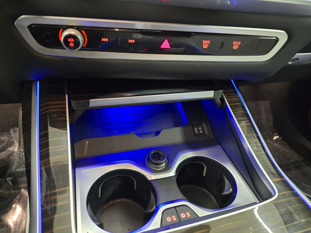 Used 2023 BMW X7 xDrive40i w/ Executive Package image 29