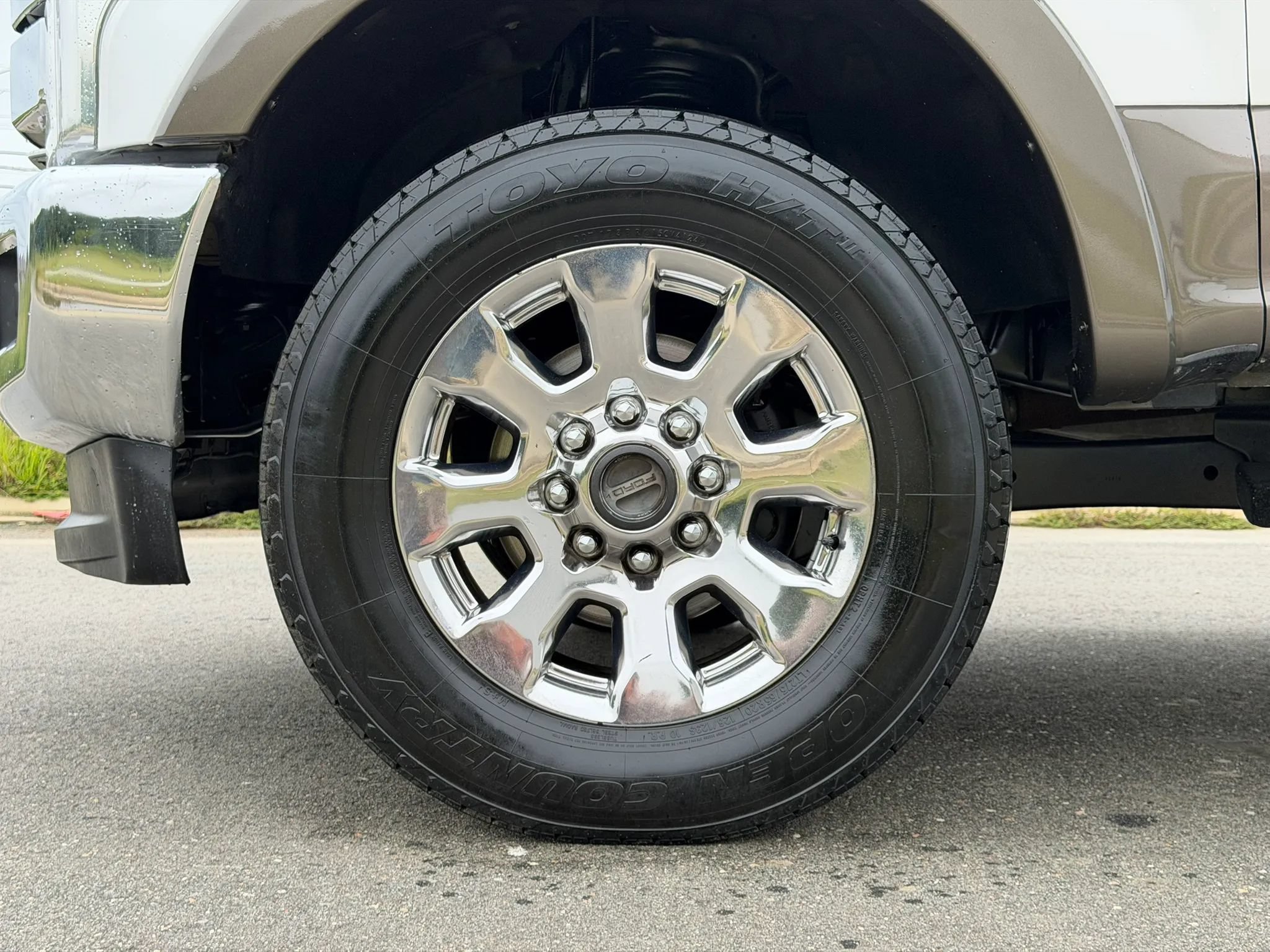 Used 2019 Ford F250 Lariat w/ Lariat Ultimate Package AWD/4WD image 15