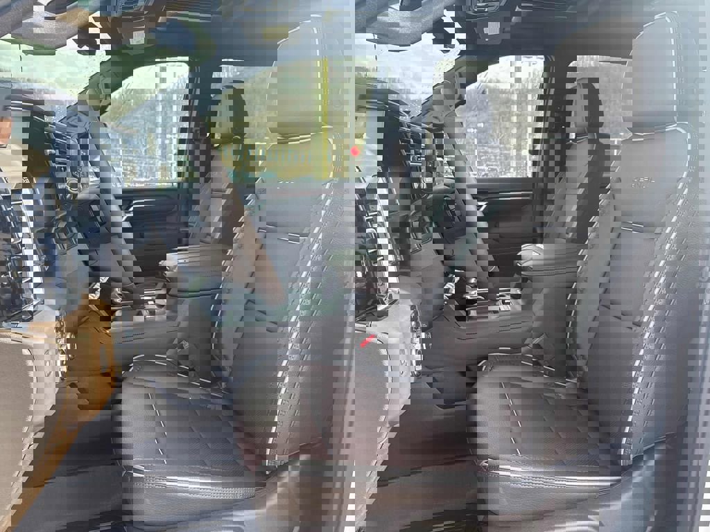 New 2026 GMC Sierra 2500 Denali w/ Denali Reserve Package image 12