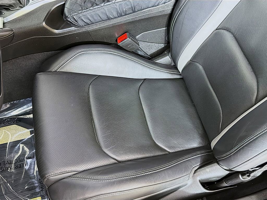 Used 2023 Chevrolet Camaro LT w/ RS Package image 25