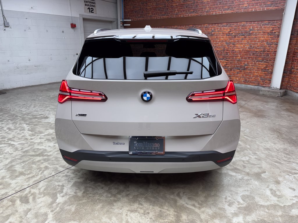 Certified 2025 BMW X3 xDrive30i w/ Premium Package AWD/4WD image 4