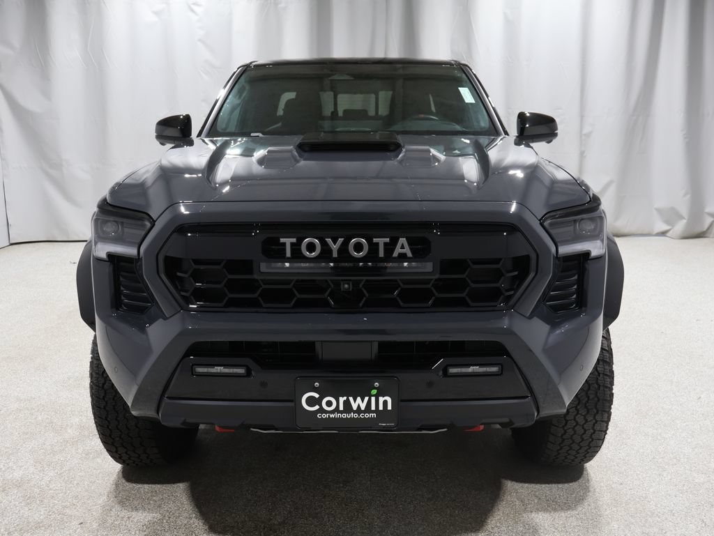 Used 2025 Toyota Tacoma TRD Pro w/ Tow Tech Package AWD/4WD image 9