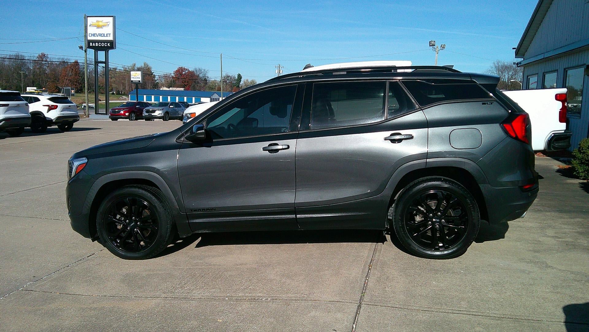 Used 2020 GMC Terrain SLT w/ Preferred Package image 4