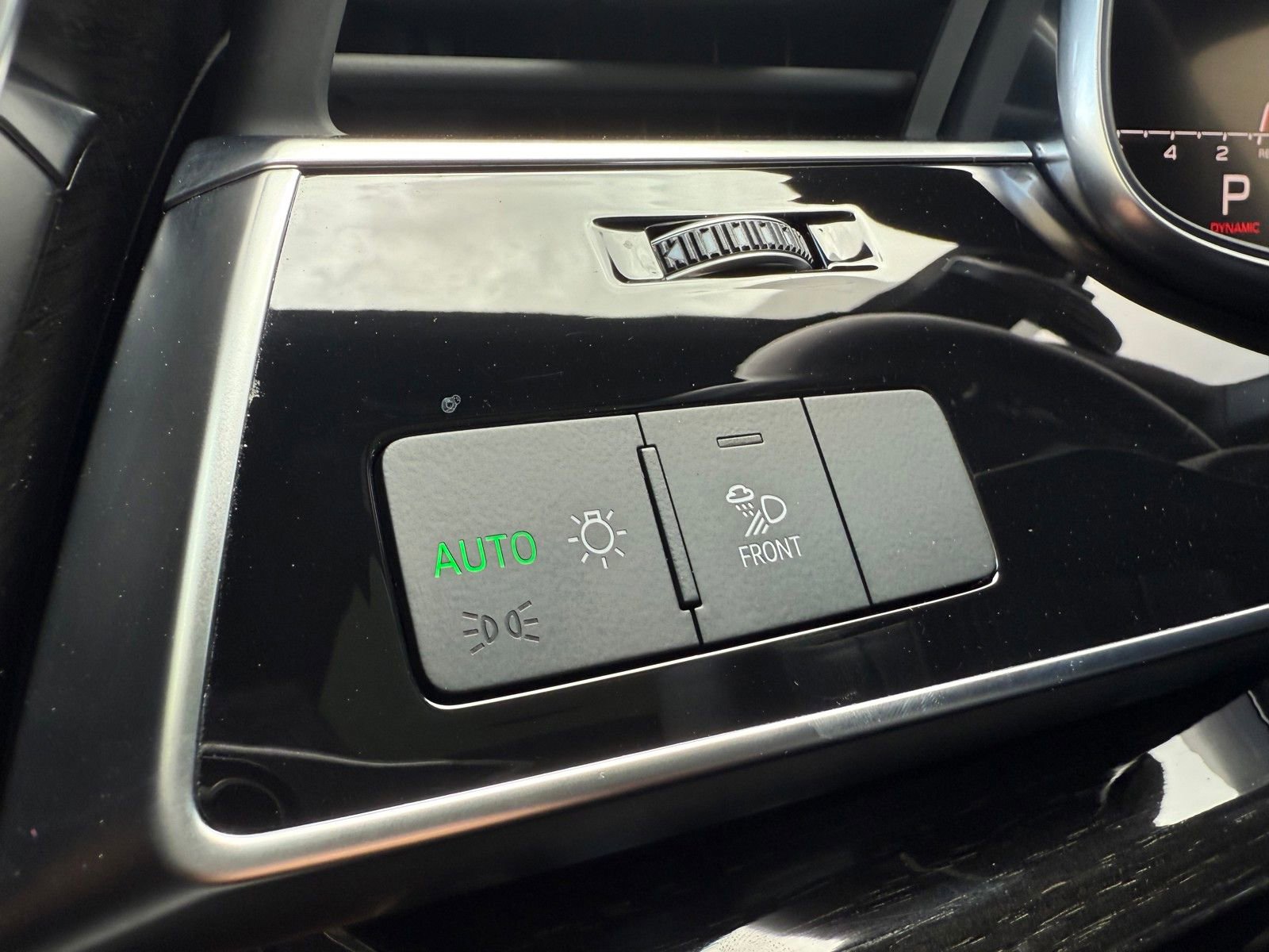 Used 2025 Audi Q7 3.0T Premium Plus image 12