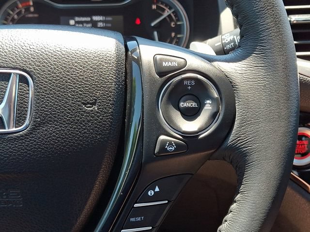 Used 2016 Honda Pilot Touring image 21