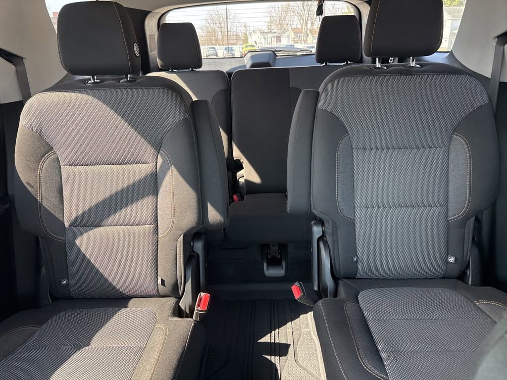 Used 2018 Chevrolet Traverse LT w/ LPO, Floor Liner Package image 15