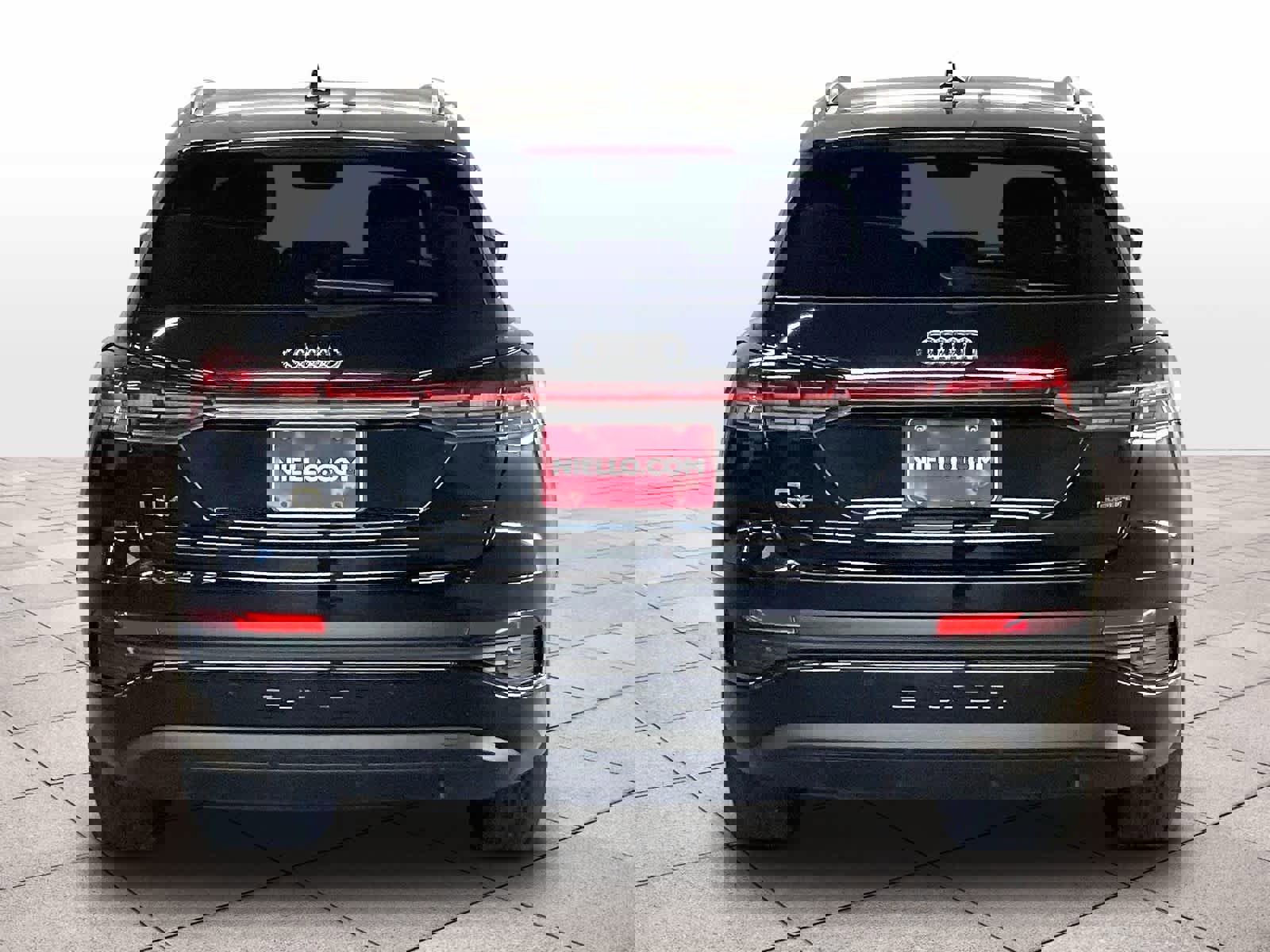 Certified 2024 Audi Q4 e-tron Premium Plus w/ Premium Plus image 7