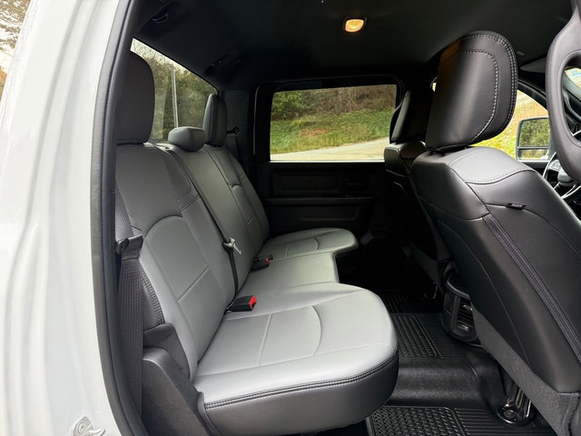 Used 2024 RAM 3500 Tradesman image 15