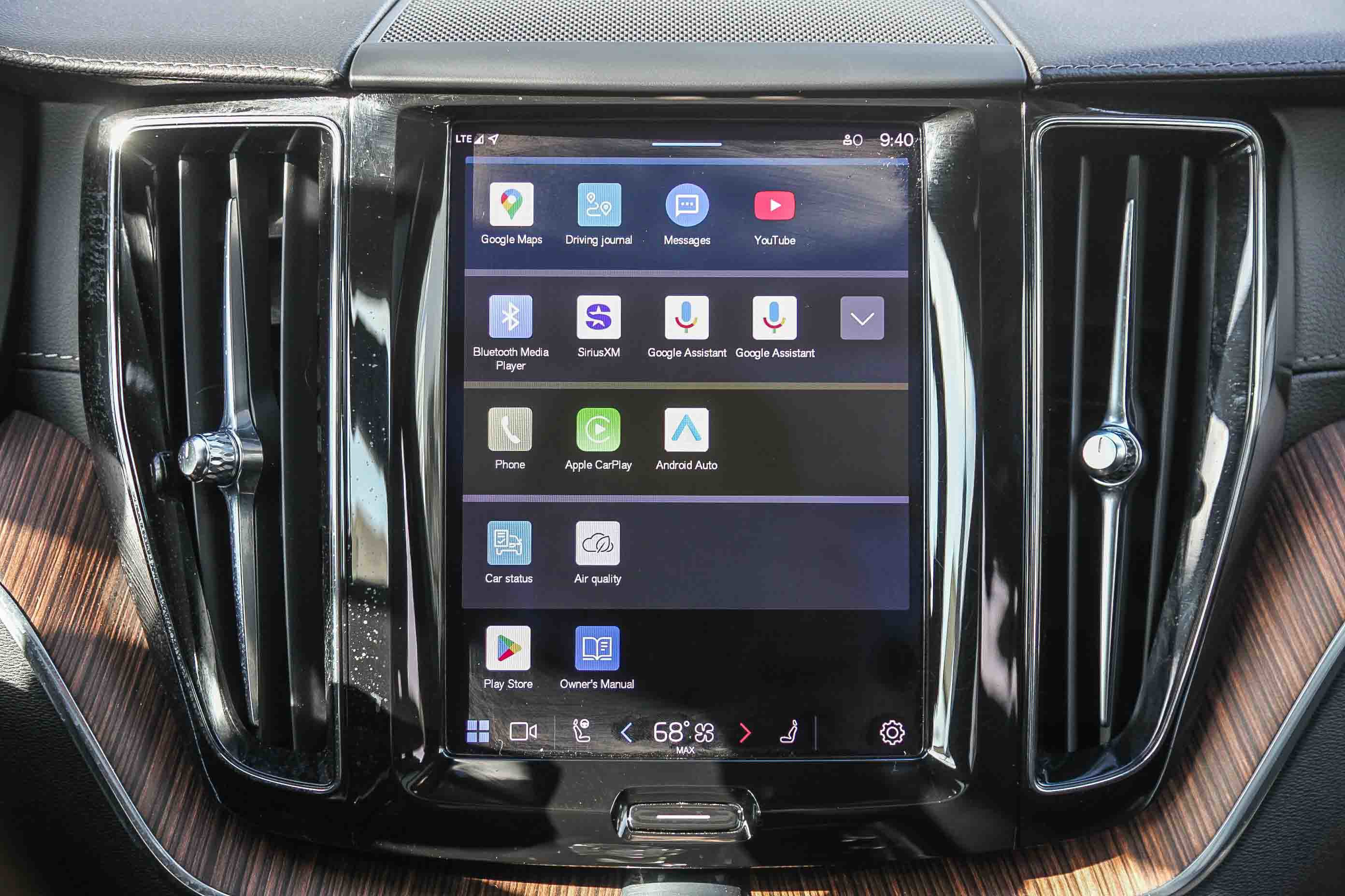 Used 2023 Volvo XC60 T8 Ultimate image 13