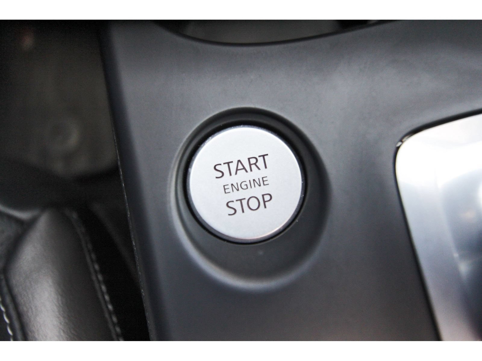 Used 2025 INFINITI QX50 Luxe AWD/4WD image 19