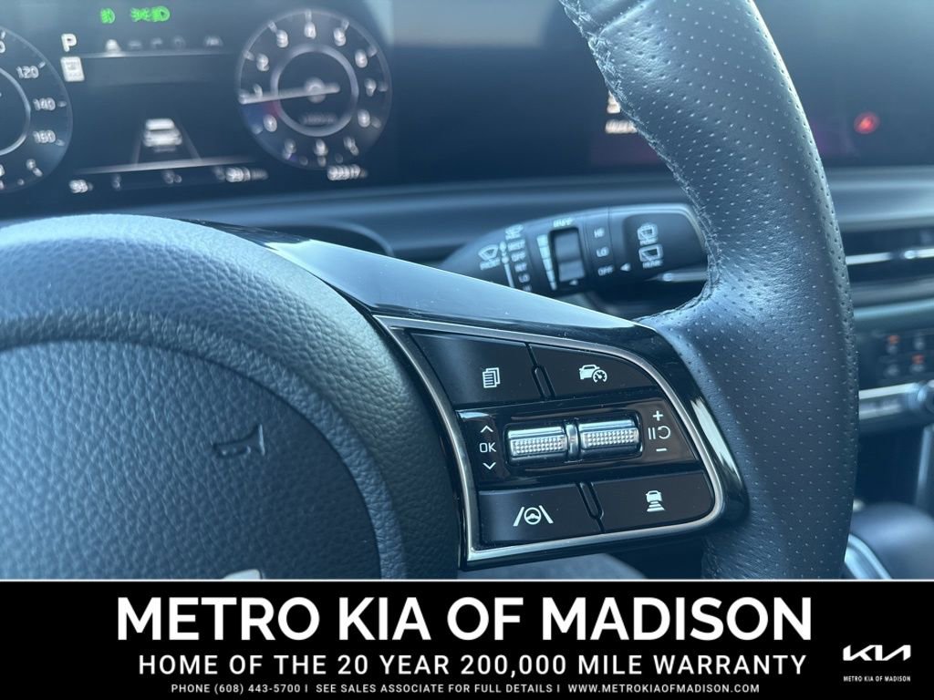 Used 2024 Kia Seltos SX w/ SX Sunroof Package image 19