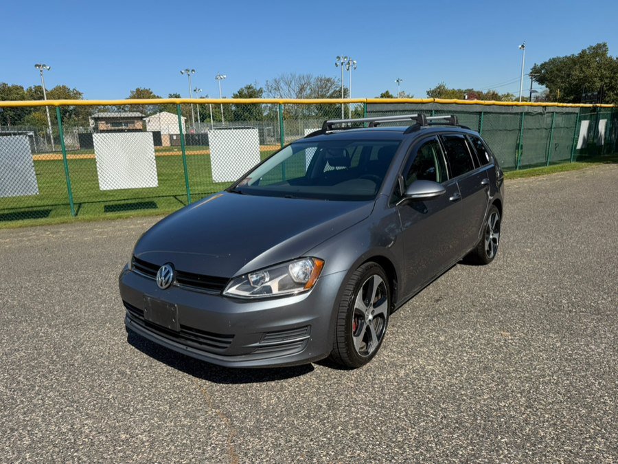 Used 2017 Volkswagen Golf S FWD image 1