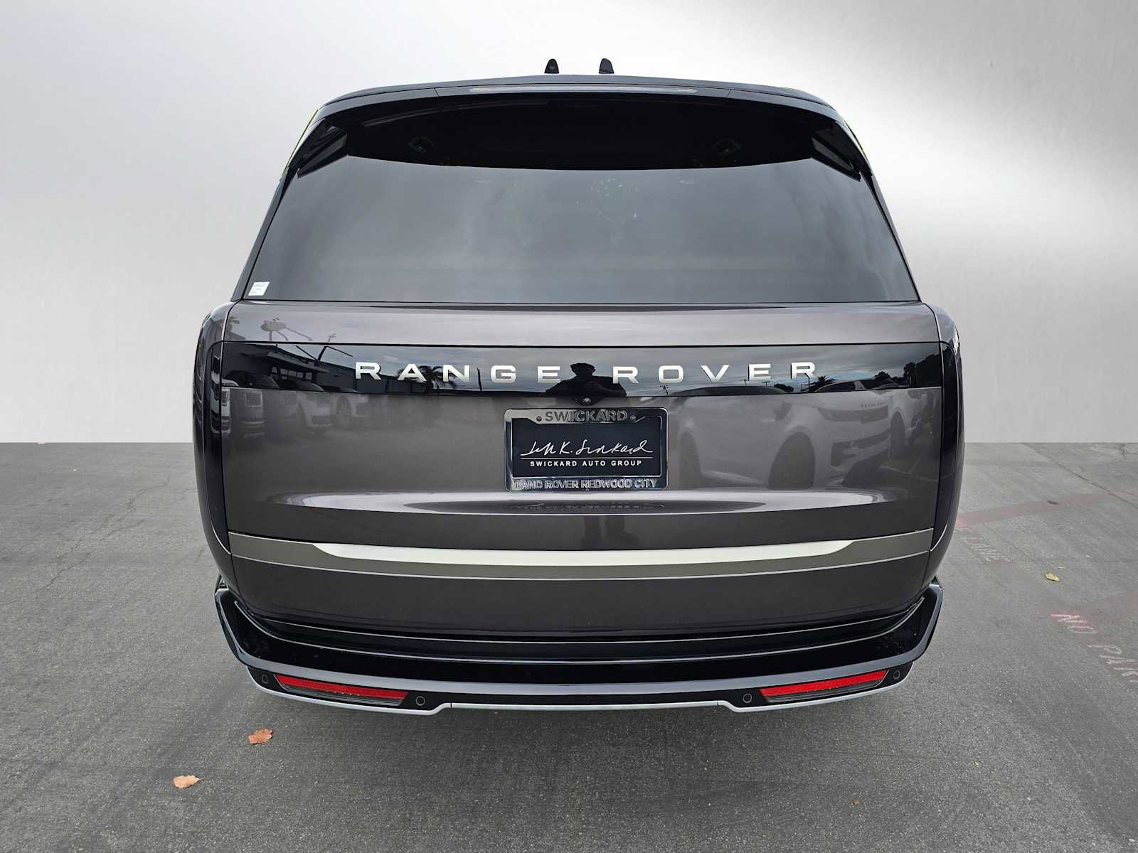 New 2025 Land Rover Range Rover SE image 4