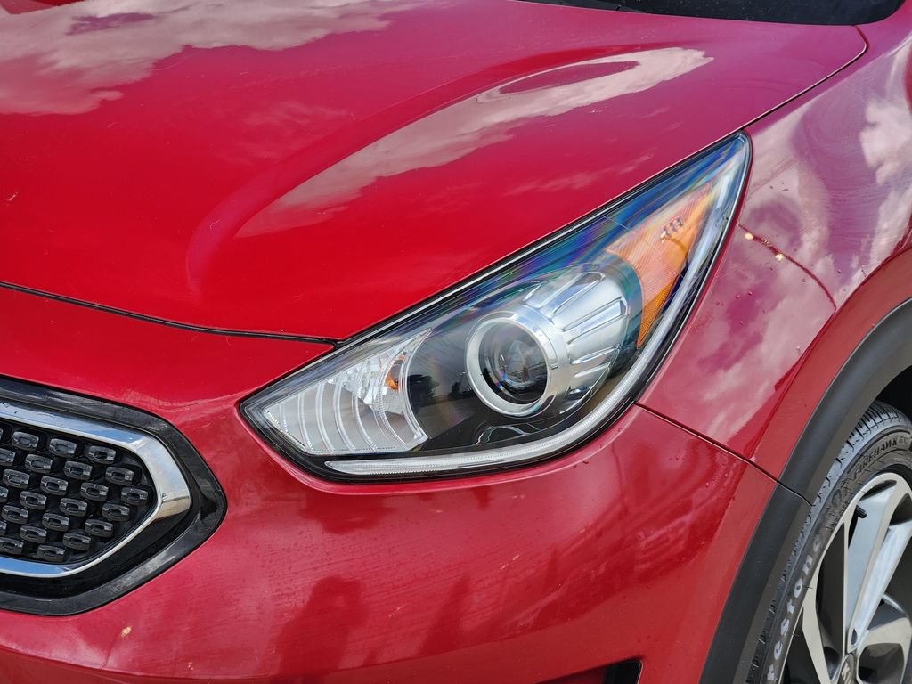 Used 2018 Kia Niro Touring FWD image 9