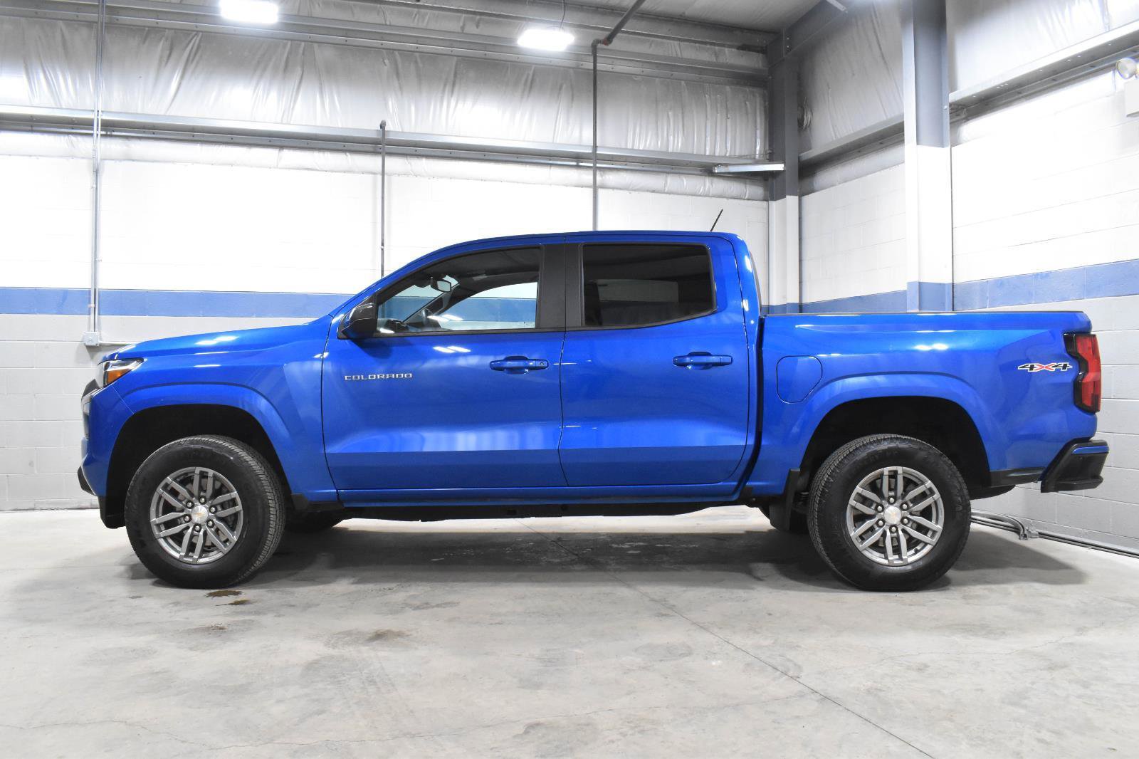 Used 2023 Chevrolet Colorado LT w/ LT Convenience Package II image 25