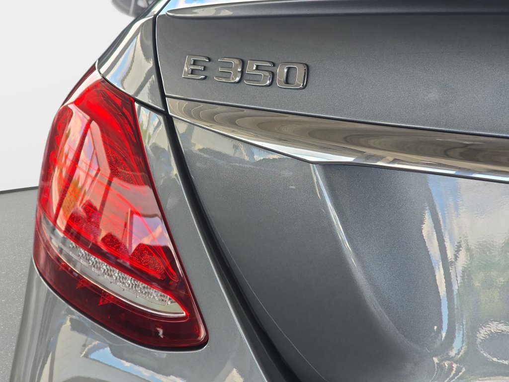 Used 2020 Mercedes-Benz E 350 Sedan image 28