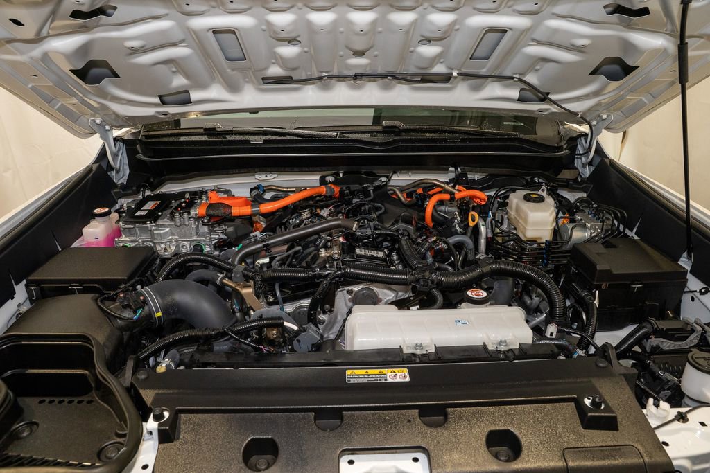 Certified 2025 Toyota Tacoma TRD Off-Road image 19