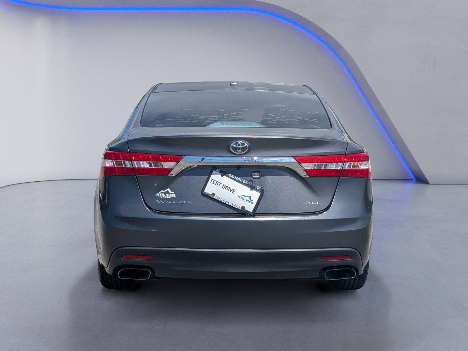 Used 2015 Toyota Avalon XLE FWD image 4