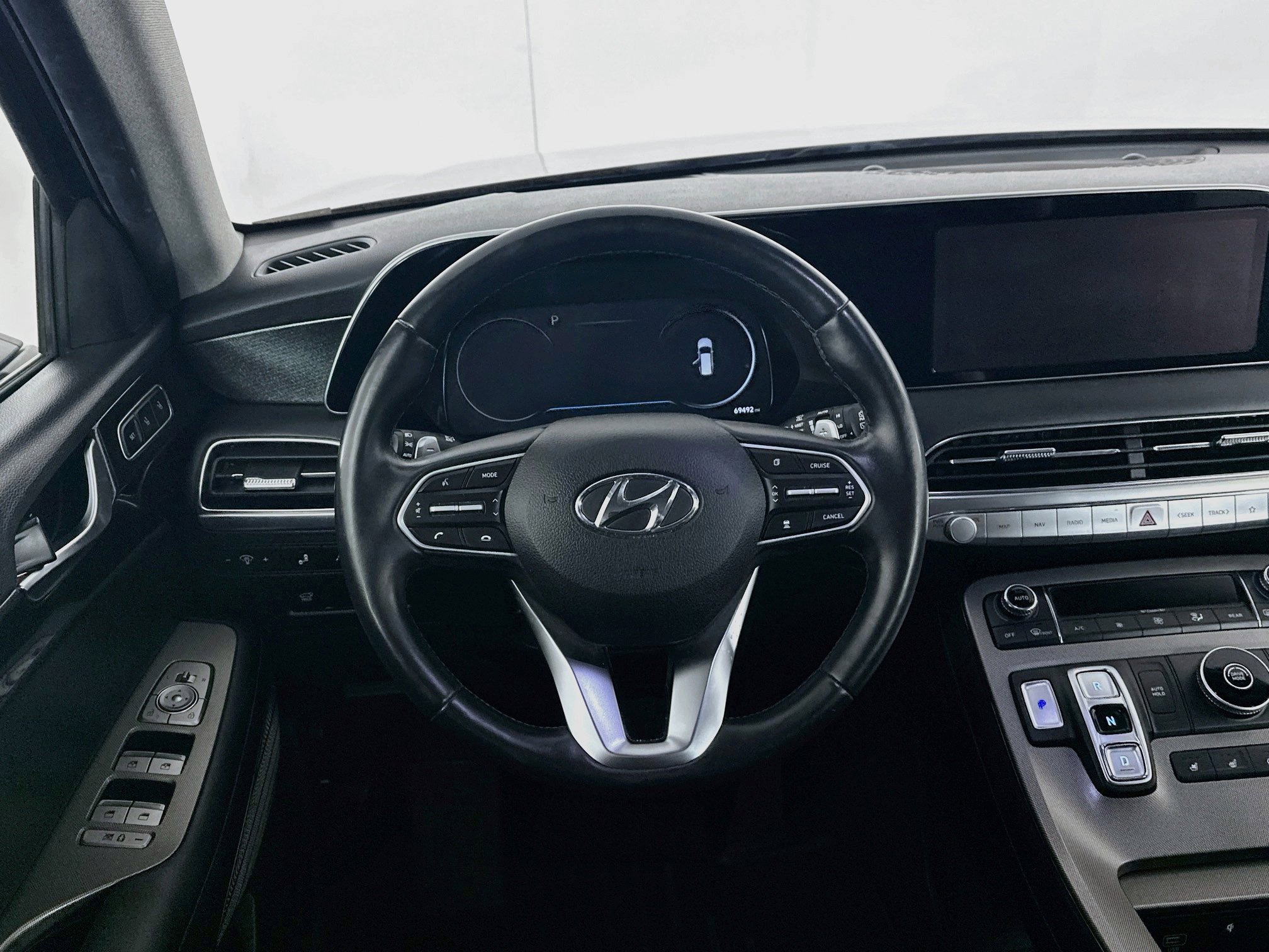 Used 2021 Hyundai Palisade Limited w/ Cargo Package FWD image 17