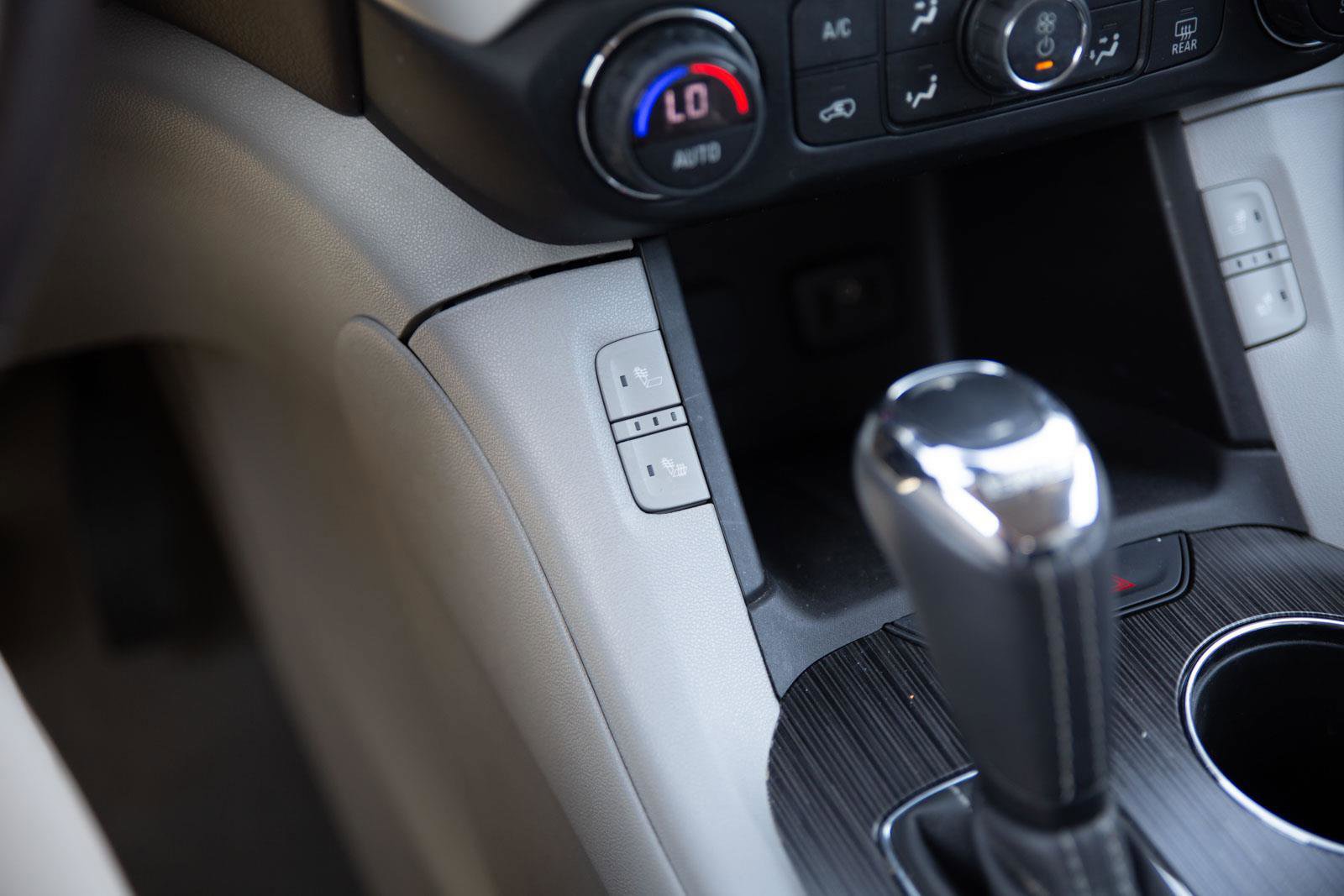 Used 2018 GMC Acadia SLT AWD/4WD image 16