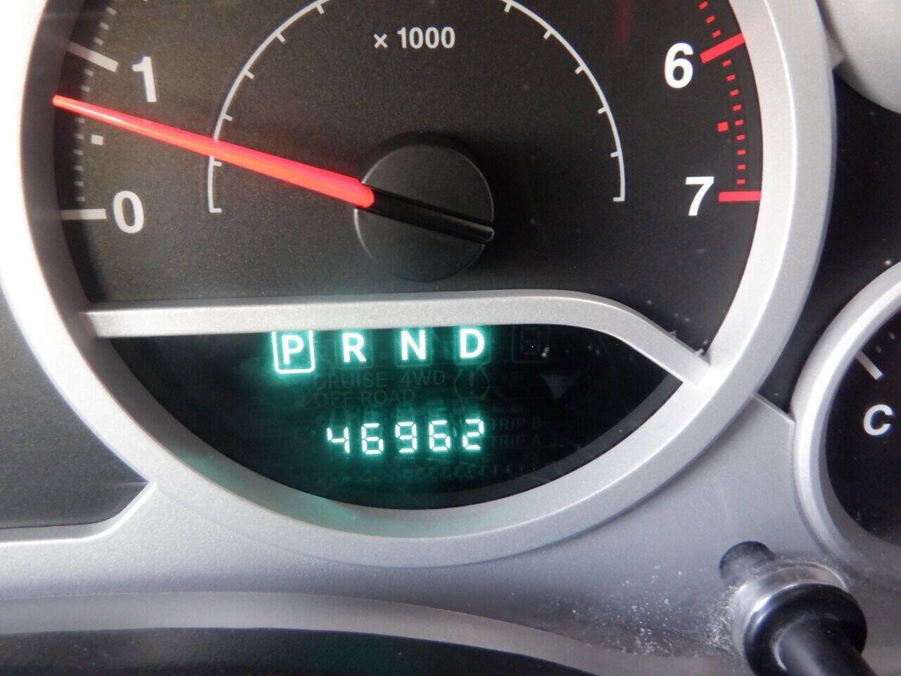 Used 2008 Jeep Wrangler Unlimited Rubicon w/ PWR Convenience Group image 27