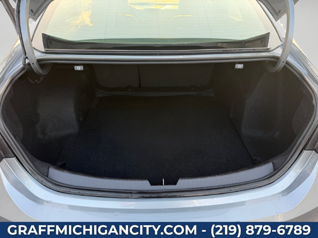 Used 2024 Chevrolet Malibu LT FWD image 21