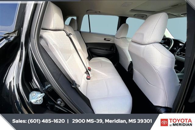 Used 2024 Toyota Corolla Cross LE image 19