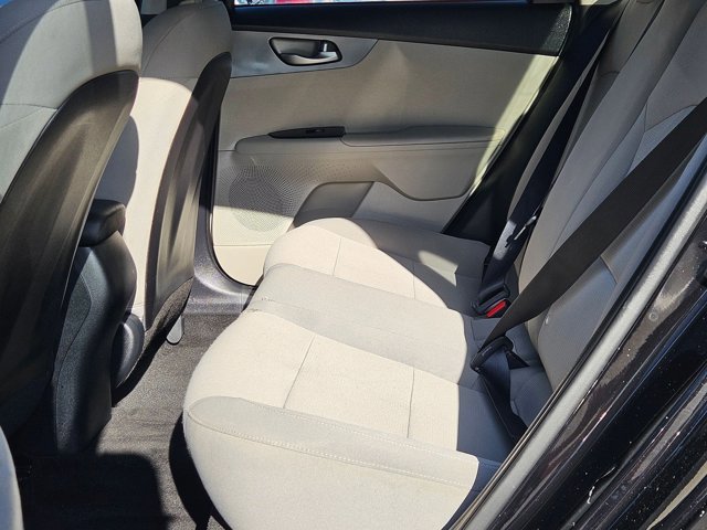 Used 2019 Kia Forte LXS FWD image 17
