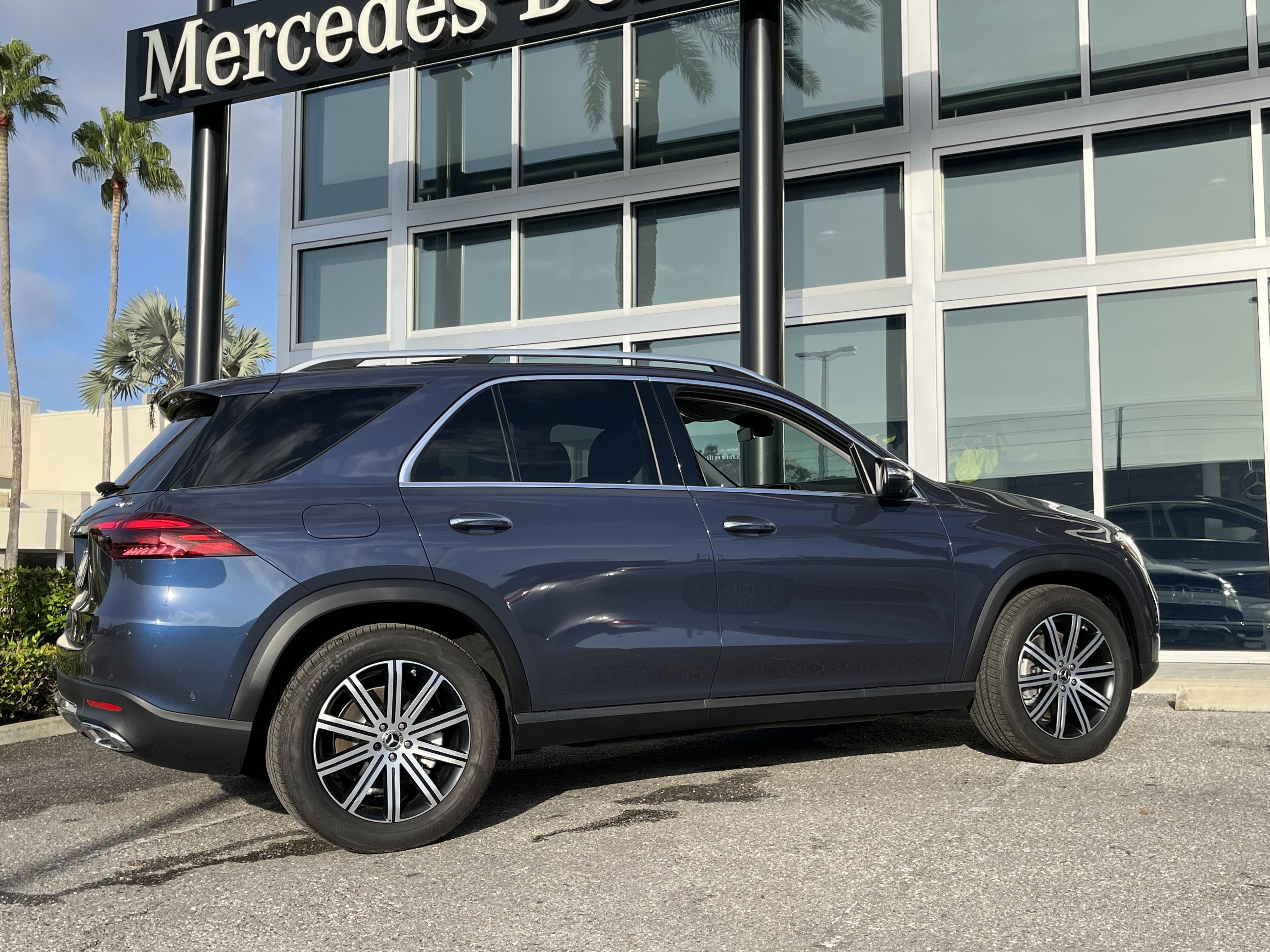 New 2026 Mercedes-Benz GLE 450e 4MATIC image 7