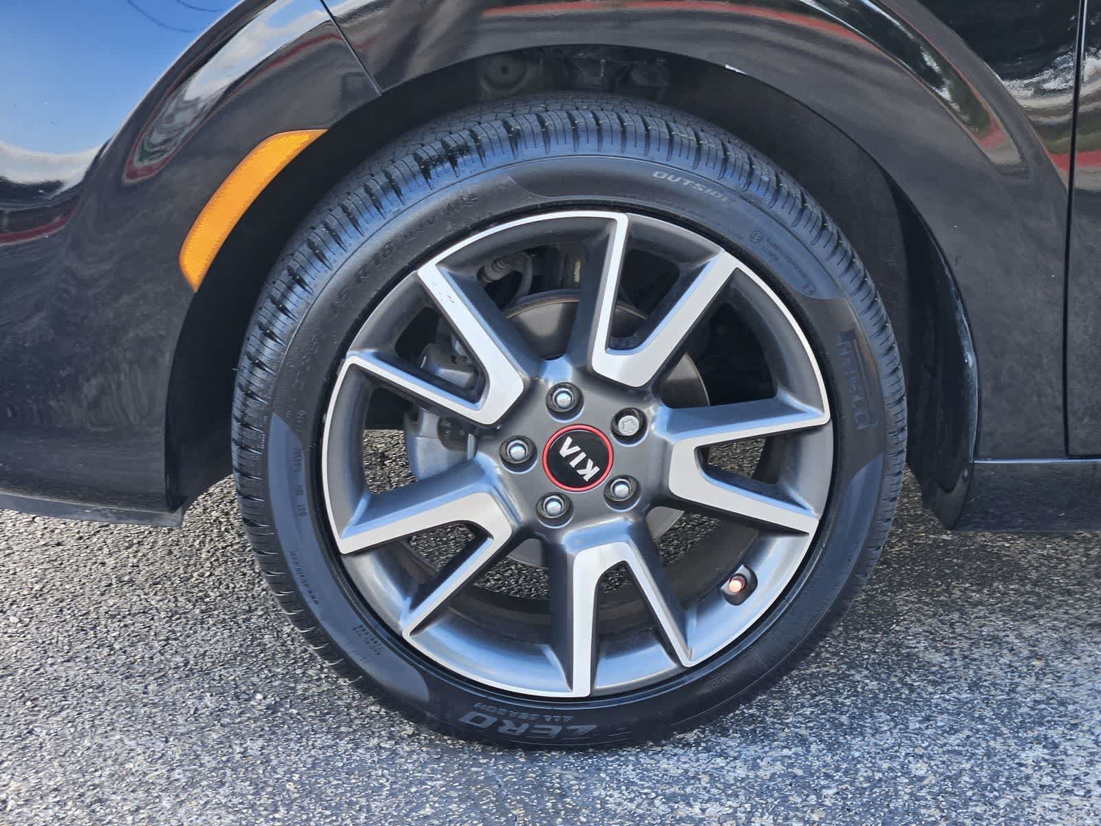 Used 2021 Kia Soul GT-Line FWD image 9