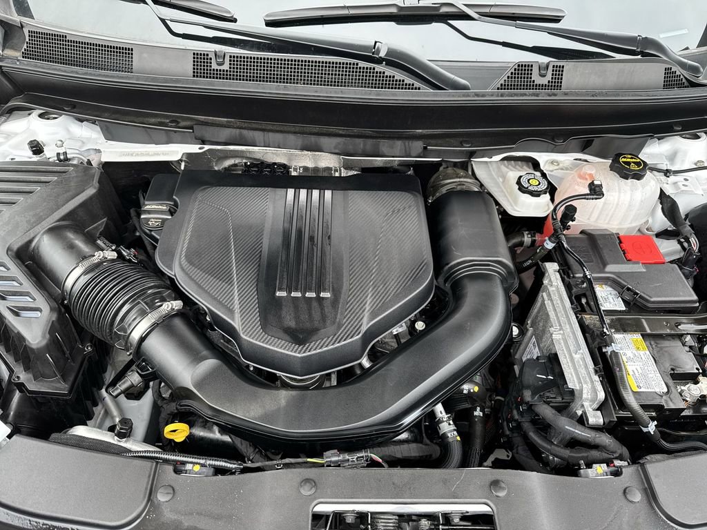 Certified 2025 Chevrolet Traverse RS w/ LPO, Floor Liner Package image 21