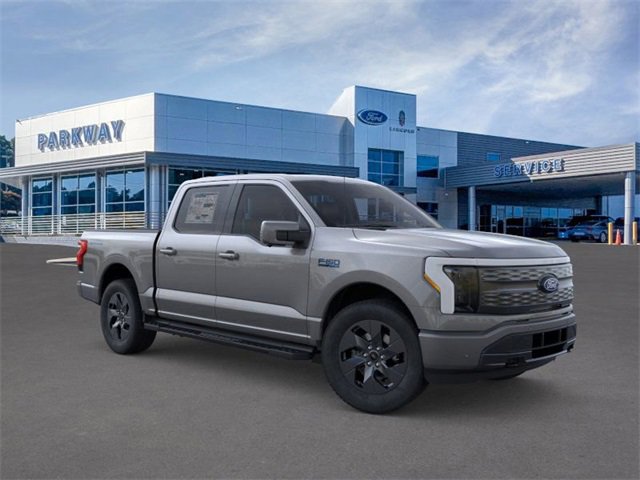 New 2025 Ford F150 Lightning Lariat image 7