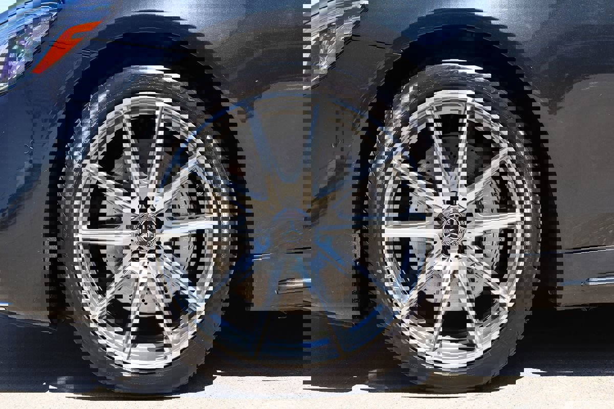 Used 2019 Mercedes-Benz S 560 Sedan w/ AMG Line Exterior image 20