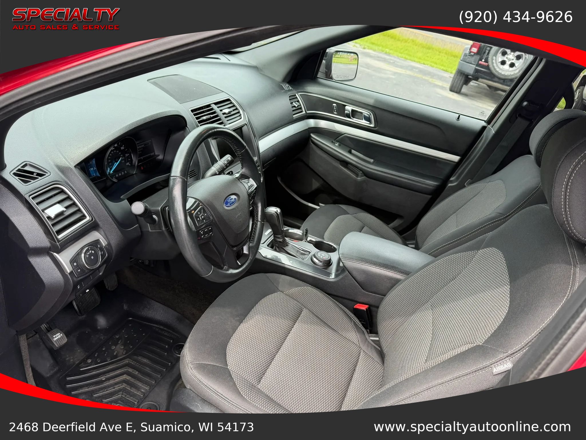 Used 2017 Ford Explorer XLT w/ Equipment Group 201A AWD/4WD image 17