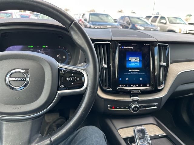 Used 2022 Volvo XC60 B5 Inscription FWD image 41
