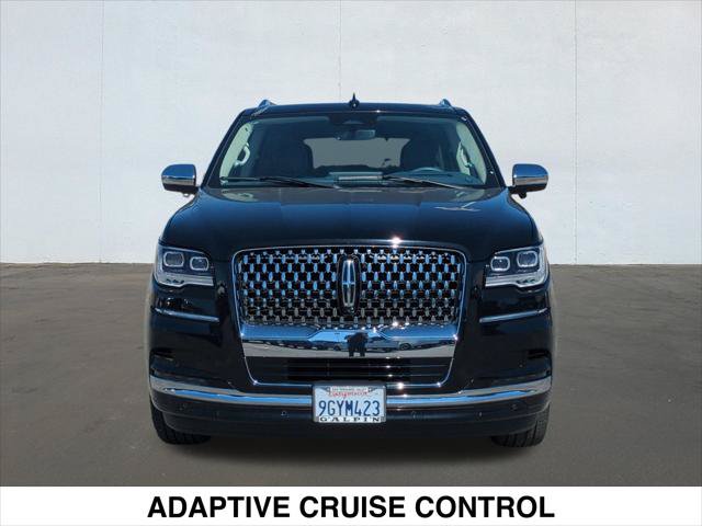 Used 2023 Lincoln Navigator Black Label AWD/4WD image 2
