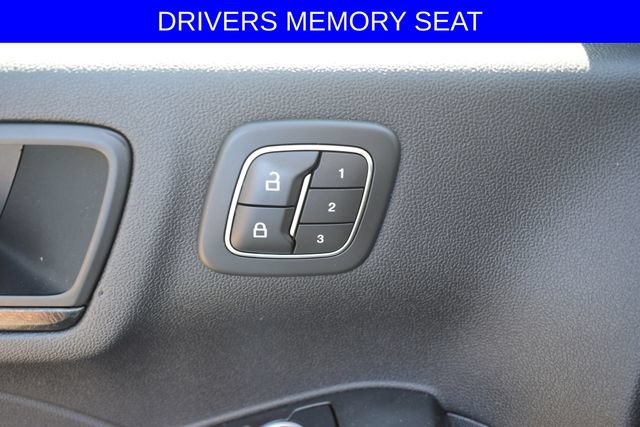 Used 2022 Ford Escape SEL w/ Technology Package AWD/4WD image 5