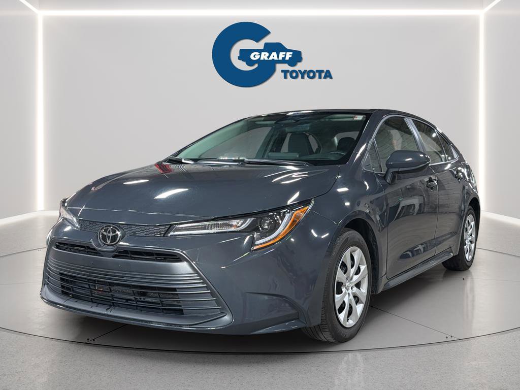 Used 2024 Toyota Corolla LE image 2