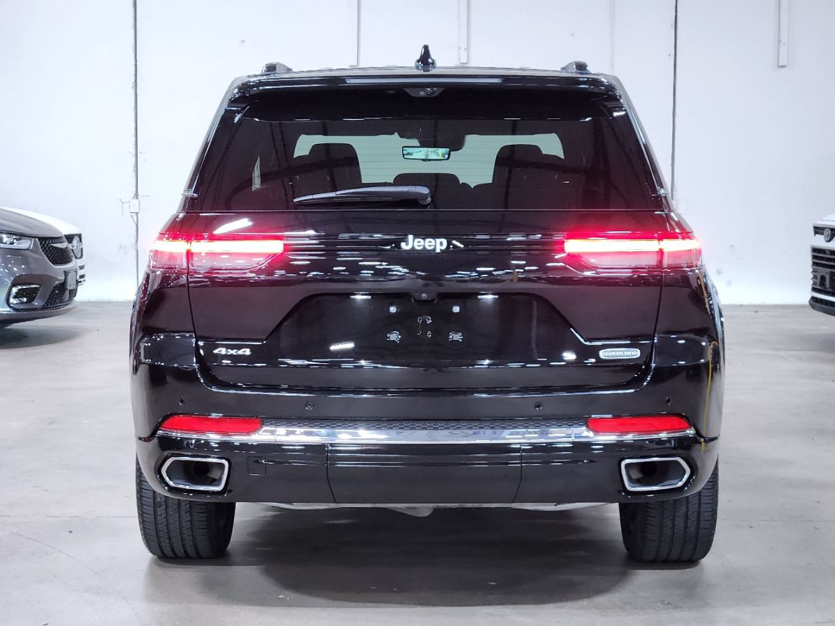Used 2025 Jeep Grand Cherokee Overland w/ Adv Protech Group III AWD/4WD image 10