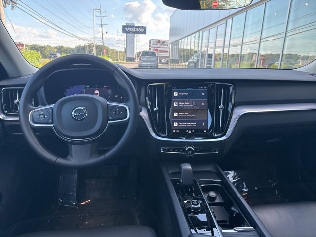 Certified 2024 Volvo S60 B5 Core image 19