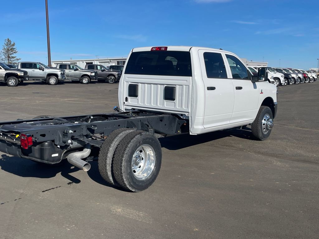 New 2025 RAM 3500 Tradesman w/ Chrome Appearance Group image 5