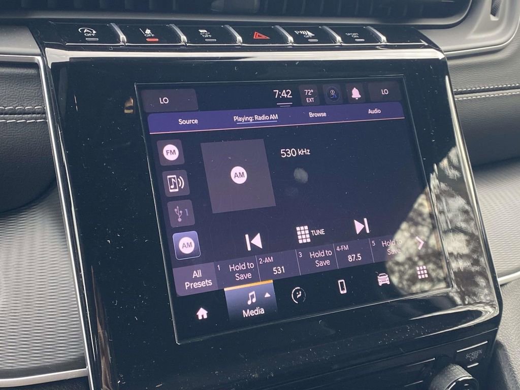 New 2025 Jeep Grand Cherokee Laredo w/ MOPAR Finishing Package image 16