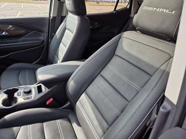 Used 2024 GMC Terrain Denali w/ Denali Premium Package image 11