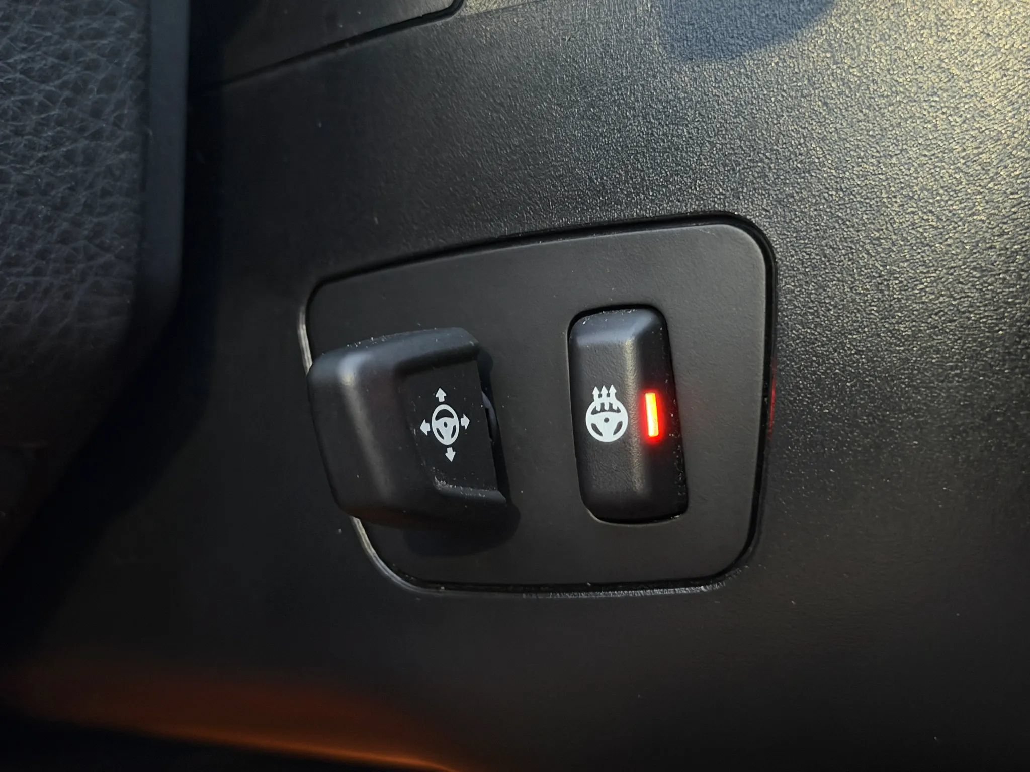 Used 2013 BMW 528i xDrive Sedan AWD/4WD image 36