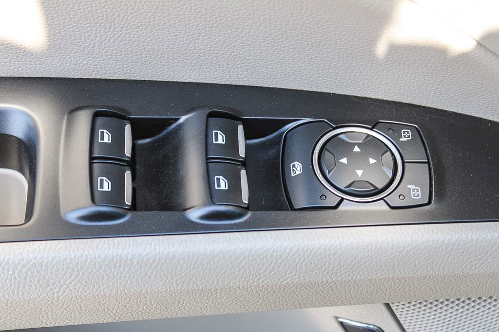 Used 2018 Ford Fusion Energi SE image 20
