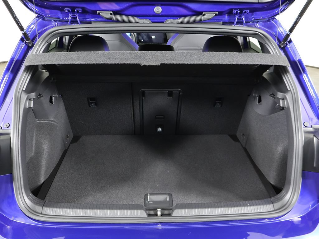 Used 2023 Volkswagen Golf R AWD/4WD image 23