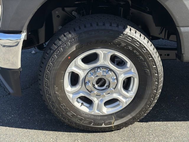 New 2026 Ford F350 XLT w/ 360-Degree Camera Package image 10