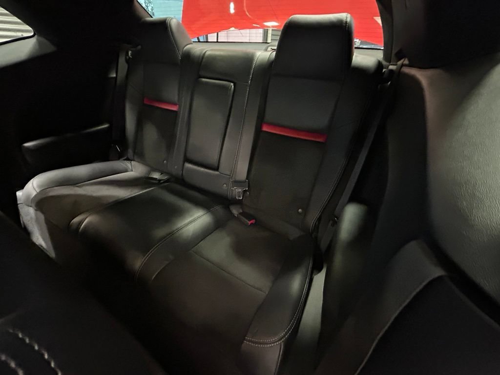 Used 2009 Dodge Challenger SRT8 RWD image 6