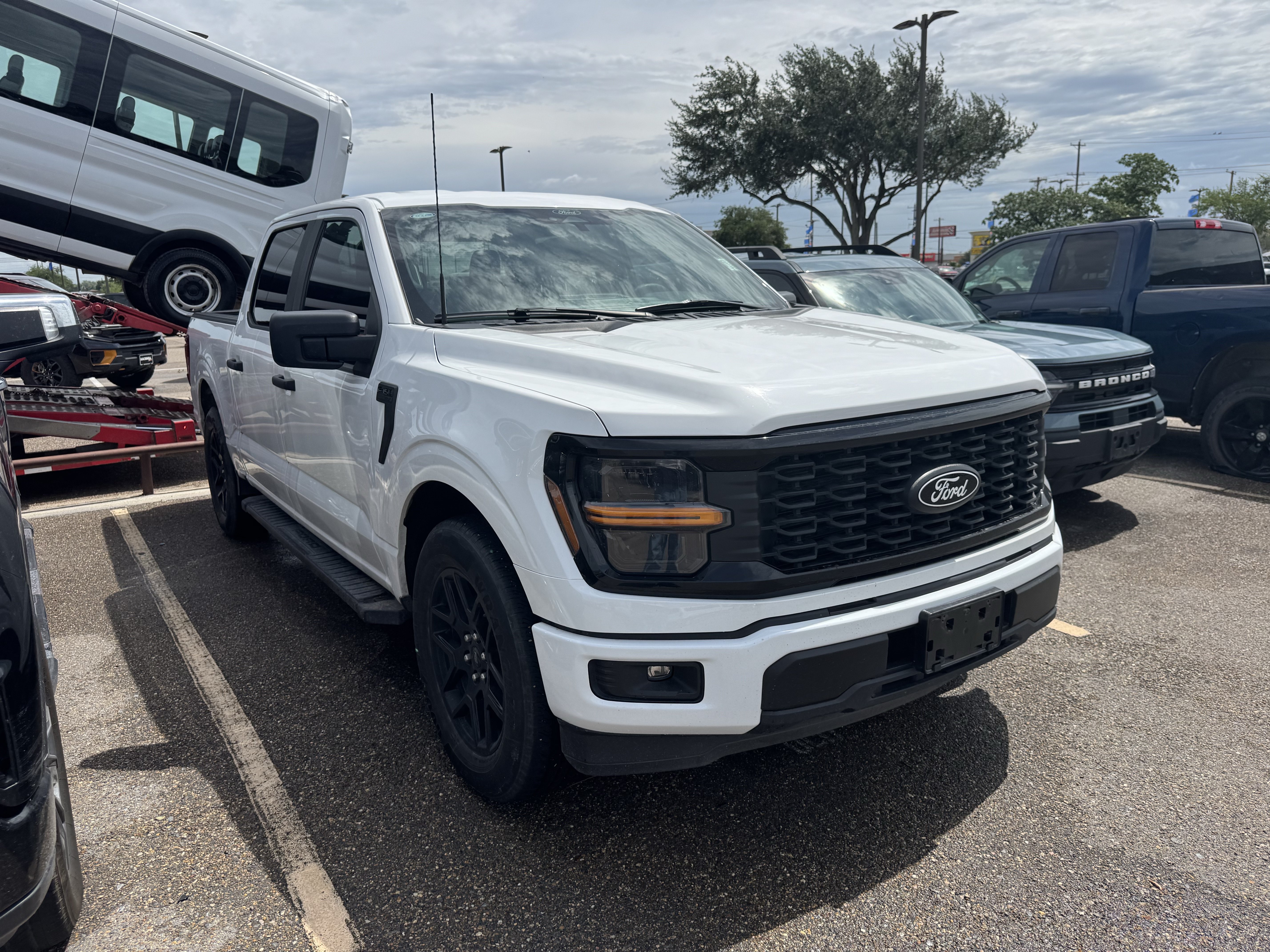 Used 2024 Ford F150 STX w/ STX Black Appearance Package RWD image 5